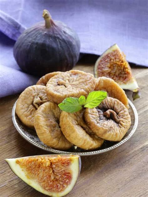 Anjeer Health Benefits Of Eating Overnight Soaked Figs