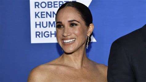 Meghan Markle Deslumbra De Blanco En Su Gran Noche En Nueva York Ajena A La PolÉmica Por El