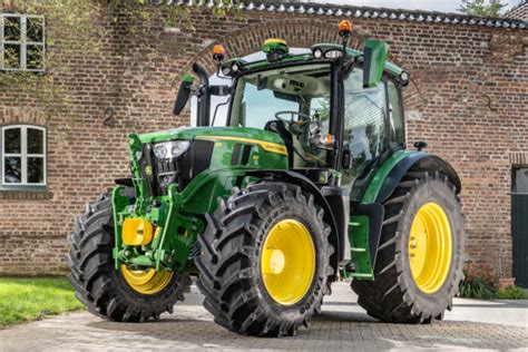 John Deere Dévoile La Nouvelle Génération De Tracteurs 6r Farm Connexion