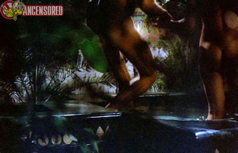 Naked Erica Creer In Circle Of Iron