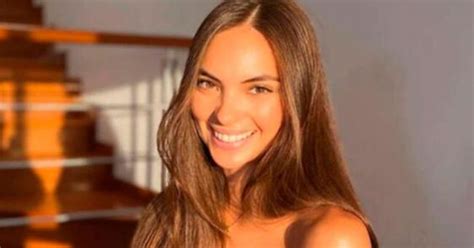 Natalie Vértiz nos sumerge con el bikini nude más sofisticado y coqueto