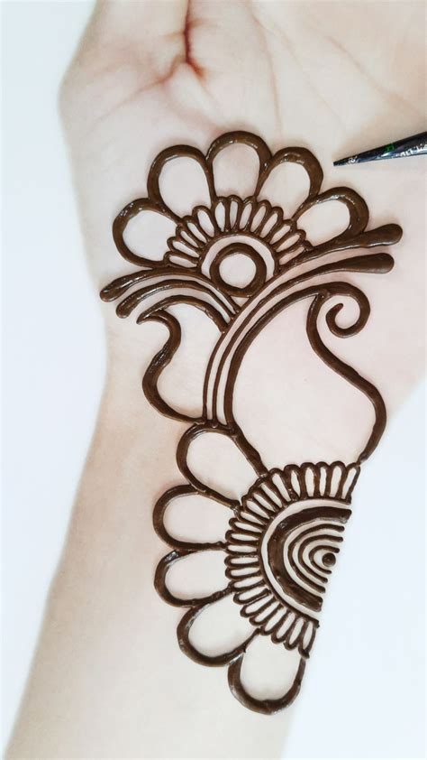 Henna Designs Kids, Simple Mehndi Designs Fingers, Very Simple Mehndi ...