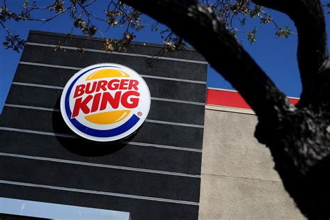 Burger King Accused Of A Whopper Lawsuit Claims Chain S Popular Burger