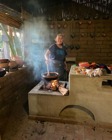 Carina Santiago cocinera tradicional zapoteca te enseña a cocinar