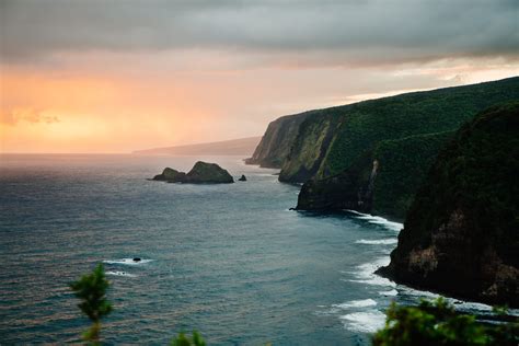 Nature Landscape Mountains Water Rocks Hawaii Sunset Waves Wallpaper