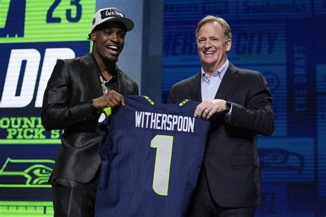 Seahawks Select Cb Devon Witherspoon Wr Jaxon Smith Njigba In 1st