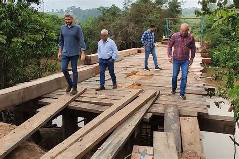 Deputado Ezequiel Neiva Inspeciona Constru O De Ponte De Madeira Sobre