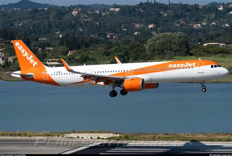 G Uzmh Easyjet Airbus A Nx Photo By Samuel R Ler Id