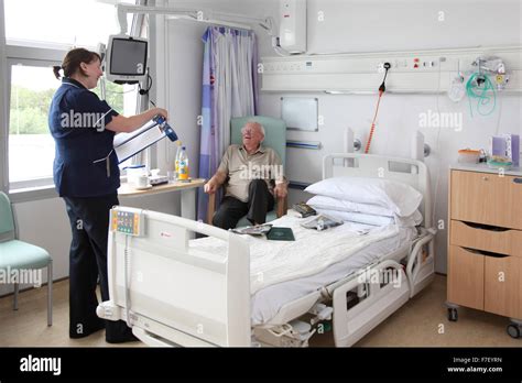 Hospital Ward Hi Res Stock Photography And Images Alamy