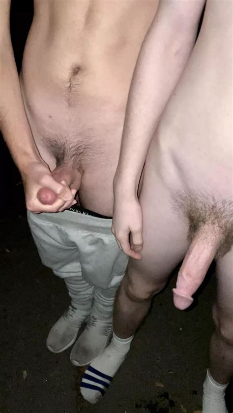 Be Honest Did We Make You Stop Scrolling Nudes GaybrosGoneWild NUDE PICS ORG