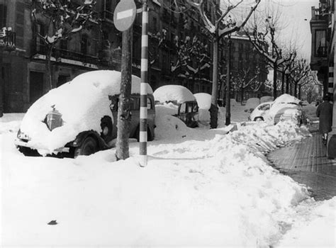 Imágenes 60 años de la gran nevada de Barcelona que permitió esquiar