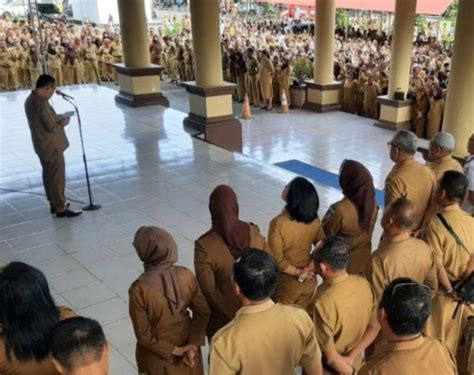 Bupati Limi Mokodompit Pimpin Apel Perdana Pasca Libur Dan Cuti Bersama