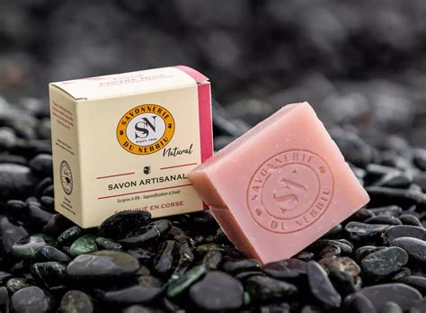 Savon Figue Et Poivre Noir La Savonnerie Du Nebbiu Produit En