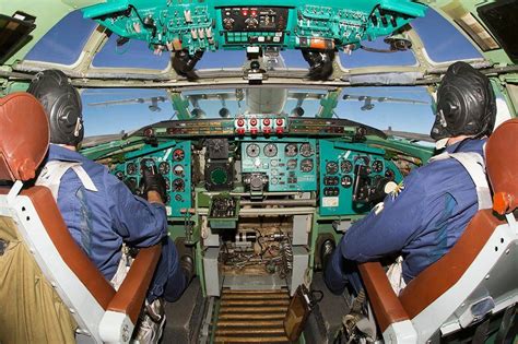 Tu95 Bear cockpit | Russian air force, Air force, Air