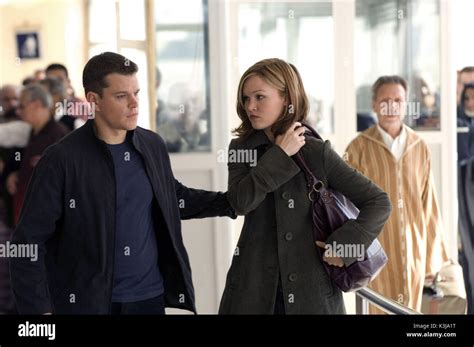 THE BOURNE ULTIMATUM MATT DAMON as Jason Bourne, JULIA STILES as Nicky ...