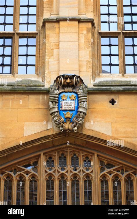 Oxford University Coat of Arms above the entrance to the Divinity ...