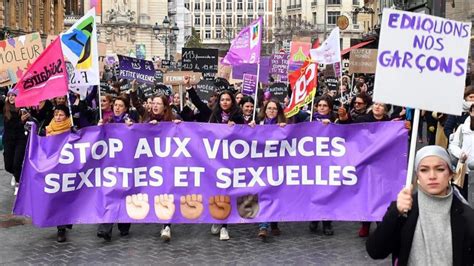 Le Sexisme Perdure Dans Toutes Les Sphères De La Société Y Compris