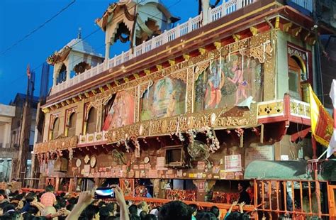 करौली के मदन मोहन जी मंदिर के दर्शन की जानकारी Madan Mohan Temple