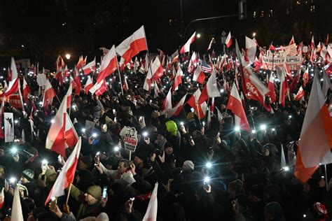 Protest Wolnych Polak W Na Ywo Manifestacja Przeciwko Aresztowaniu