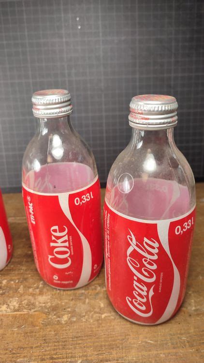 4 Wunderschöne alte COCA COLA FLASCHEN 1984 Kaufen auf Ricardo