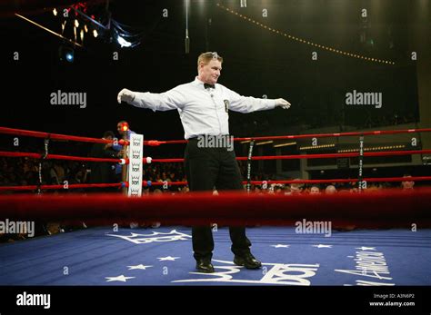 Boxing Referee Hi Res Stock Photography And Images Alamy