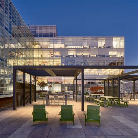 US Bank Plaza Rooftop Terrace - Landscape Forms