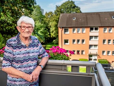 Mieterin seit 59 Diese Frau geht lässig auf Hundert zu