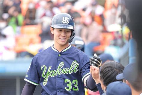 19歳ヤクルト・内山壮真がチーム1号！ 高卒2年目野手では村上以来の開幕1軍へ「打てる捕手」一発回答（12ページ） サンスポ