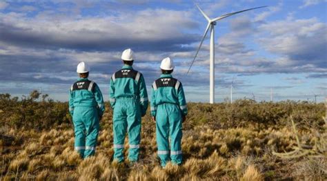 YPF Luz y Cementos Avellaneda inician la construcción de una central de