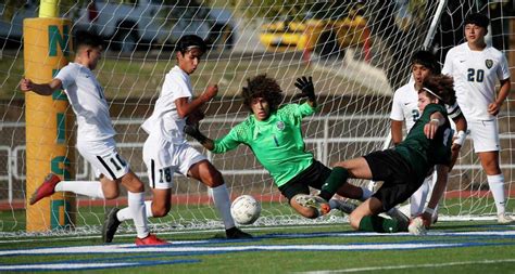 Reagan Boys Breeze To The Region Iv 6a Soccer Final