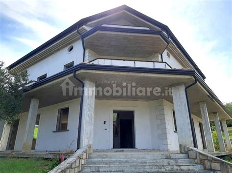 Vendita Villa Unifamiliare In Contrada Cerzito Vallo Della Lucania