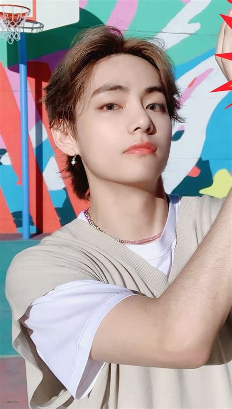 Detail Foto Kim Taehyung Bts Koleksi Nomer 3