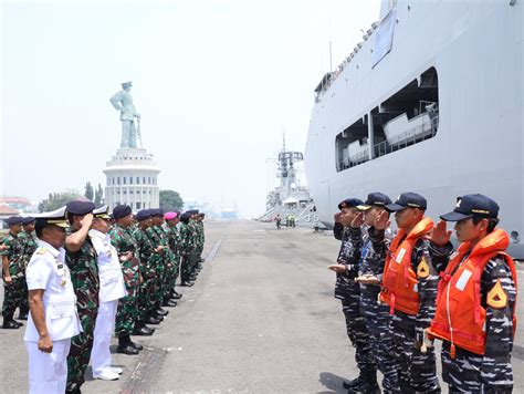 Infopublik Koarmada Ii Lepas Dua Kri Menuju Semarang