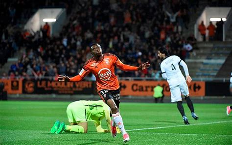 L Fc Lorient Metz Lorient Se Donne De L Air Le T L Gramme