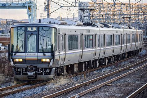 2nd Train 【jr西】223系r01編成吹田総合車両所入場回送の写真 Topicphotoid66740