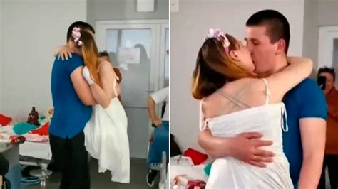 Video El Emocionante Baile Nupcial De Enfermera Ucraniana Que Perdi