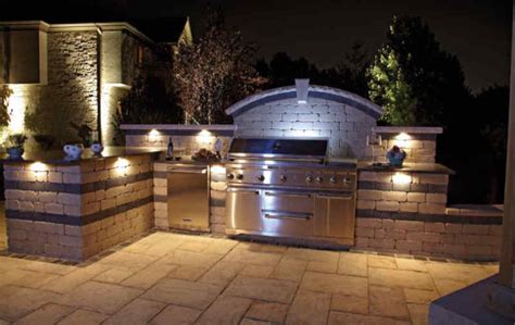 outdoor kitchen lighting - Heartland Landscape Group, Inc.