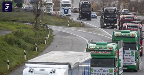 Nach Bauern Auch Lkw Fahrer Mit Protest E Lkw Und Teure Maut