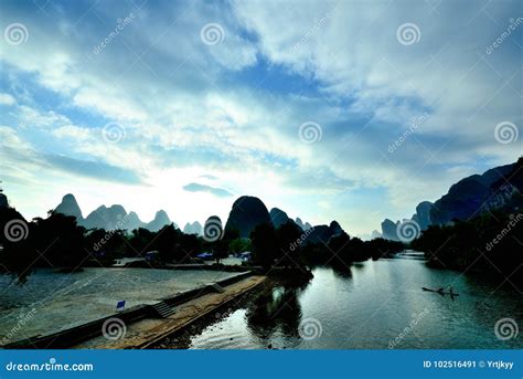 Lijiang River scenery editorial photo. Image of chinas - 102516491