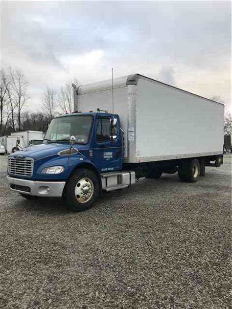 Freightliner M2 2006 Van Box Trucks