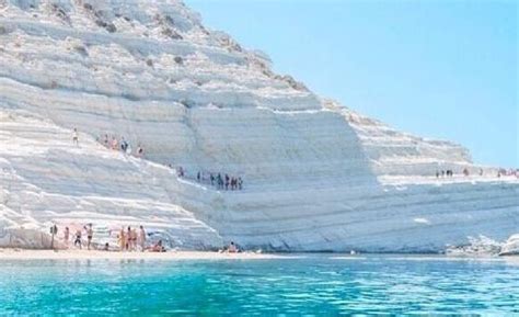La "Scala dei Turchi" è privataAppartiene a un pensionato siciliano ...