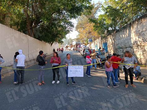 Bloquean En El Antiguo Libramiento A Tixtla Exigen Contratos Y Pagos