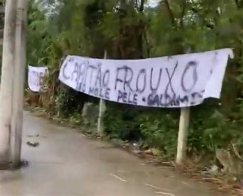 Torcedores Do Vasco Protestam Em Frente Ao CT Moacyr Barbosa Vasco Ge