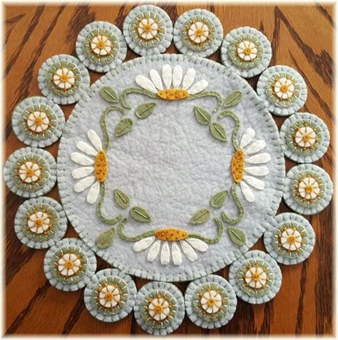 SUMMER BREEZE Wool Applique Kit Wool Applique Daisy Summer Etsy