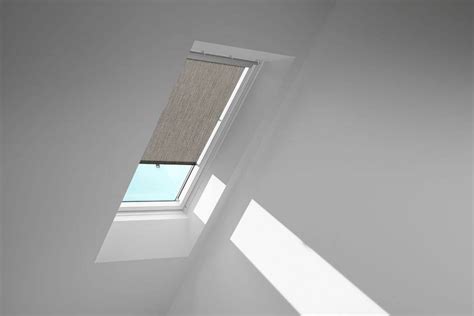 Velux Sichtschutzrollo Mit Haltekrallen Rhl