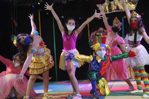 Teatro Infantil: como a arte pode ser benéfica para crianças ...