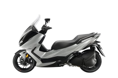 Motorrad Vergleich Honda ADV350 2022 Vs Zontes 350 E 2023