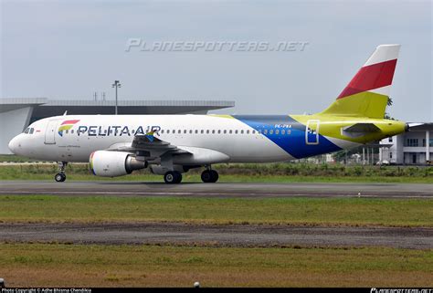 PK PWA Pelita Air Service Airbus A320 214 Photo By Adhe Bhisma