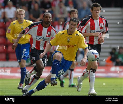 David nugent 2006 hi-res stock photography and images - Alamy