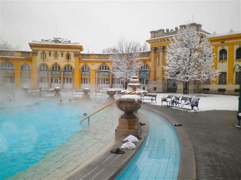 Szechenyi Thermal Bath In Budapest Stock Photo - Image of public, pool ...